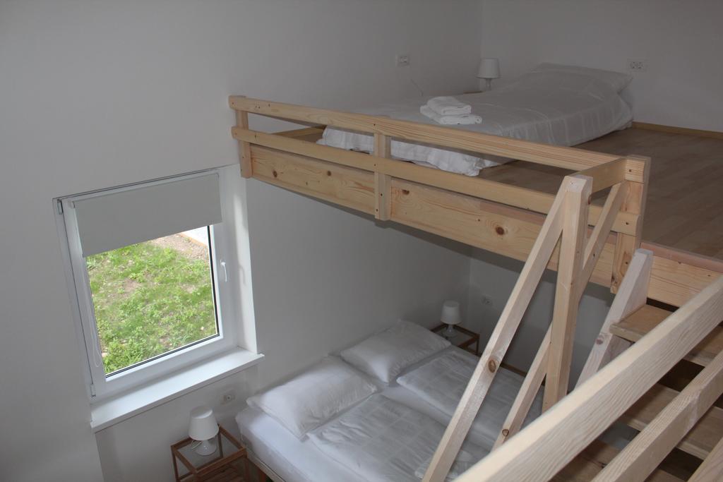 Lemonwood House Hotel Postojna Bagian luar foto